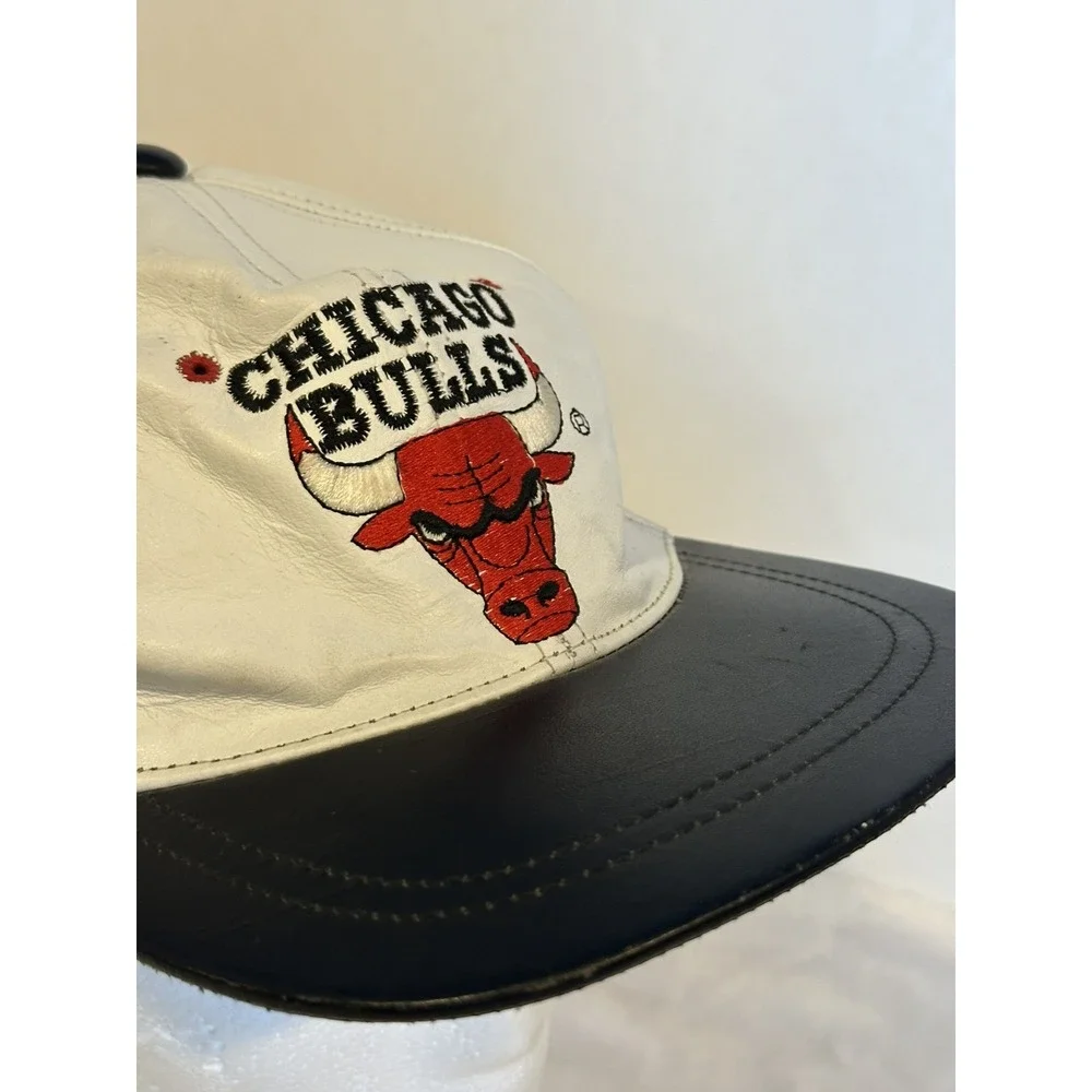 Vintage Chicago Bulls Leather‎ Strapback Hat